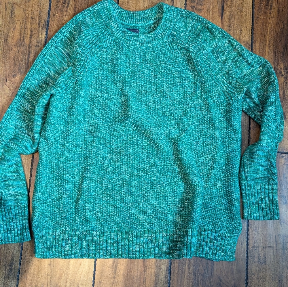 Women's s Green Sweater